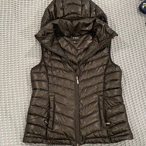 NWOT YMI puffer vest
